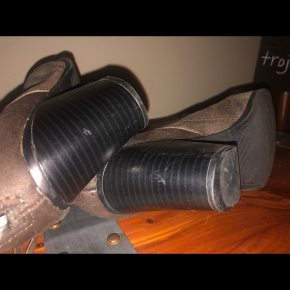 Booties - Picture 4 of 4